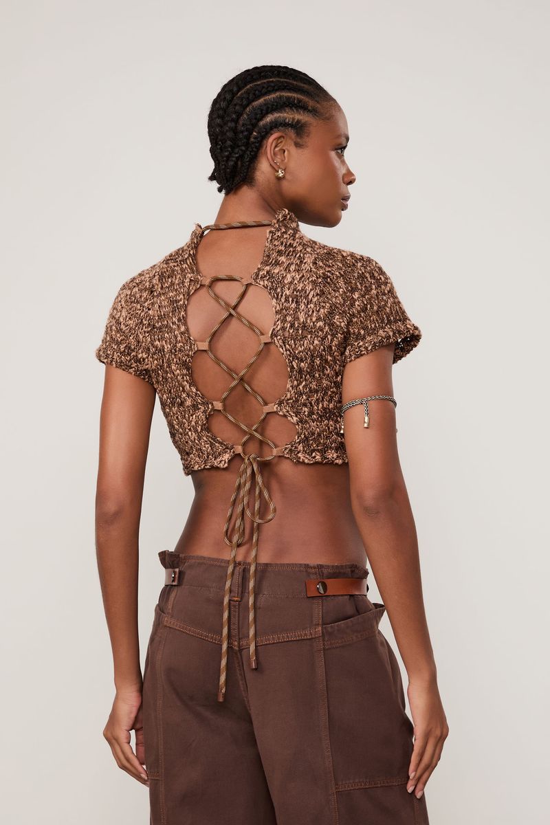 Blusa Cropped De Tricot Manga Curta e Amarração Costas