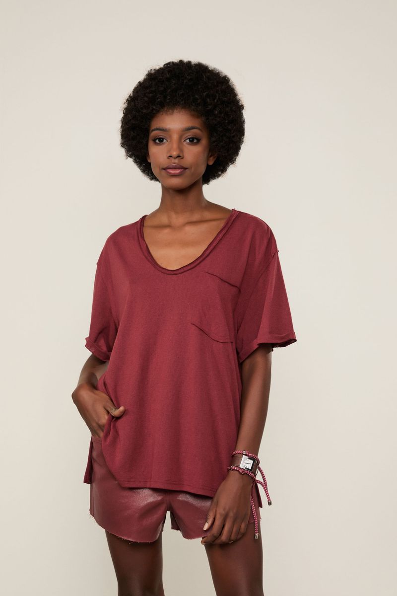 Camiseta De Malha Com Bolso Lisa
