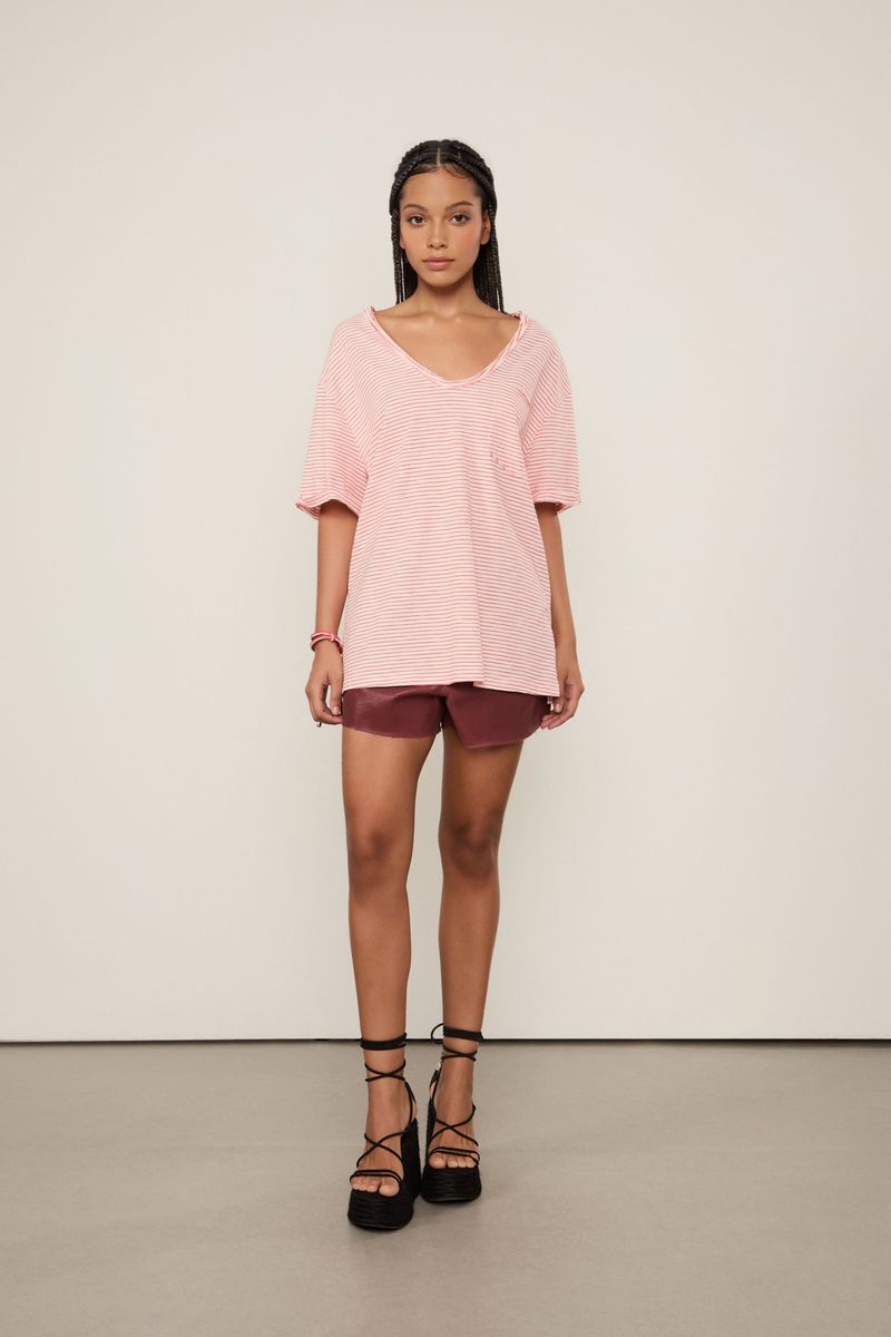 Camiseta De Malha Com Bolso Listrada