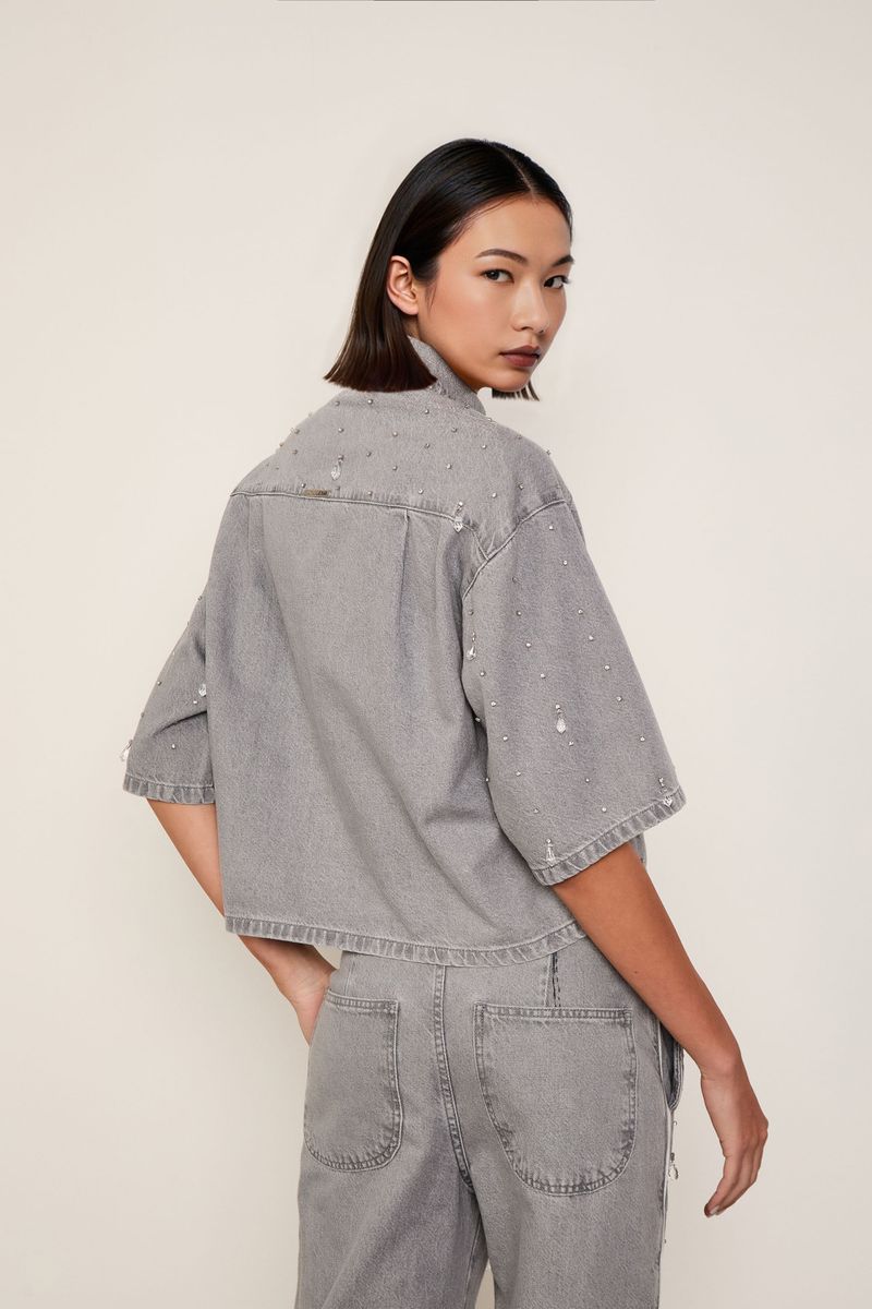 Camisa Jeans Cropped Over Com Cristais