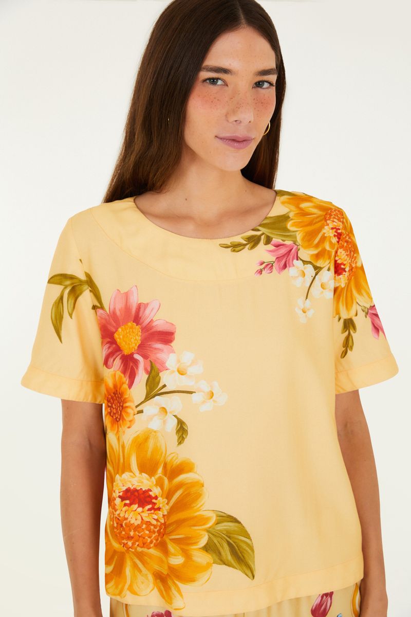 T-Shirt Estampada Floral Mari