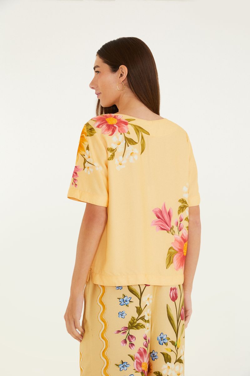 T-Shirt Estampada Floral Mari
