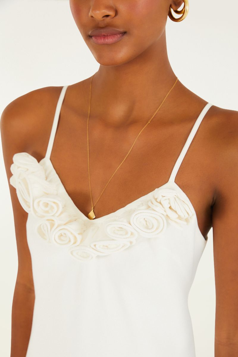Vestido Decote Flores