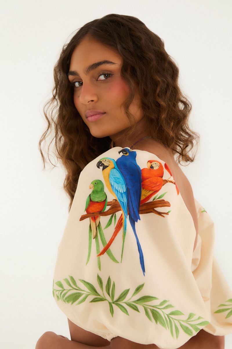 Blusa Pregas Flor De Aire