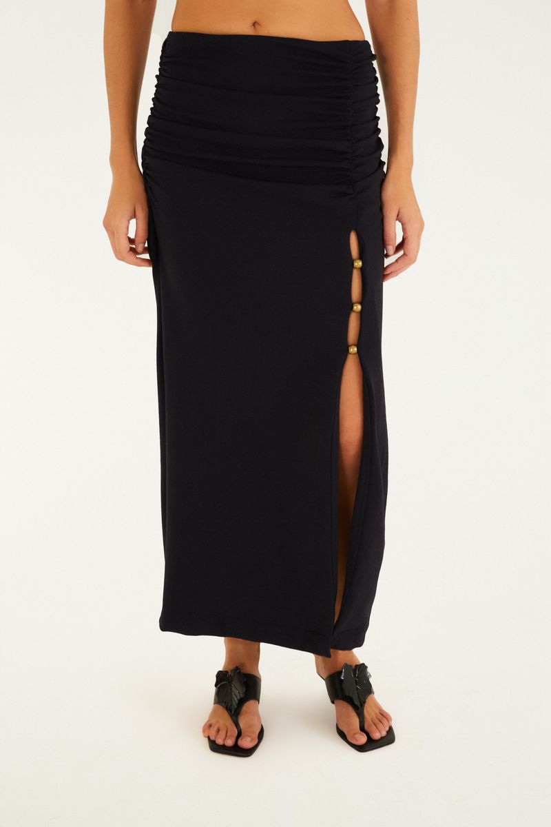Saia Cropped