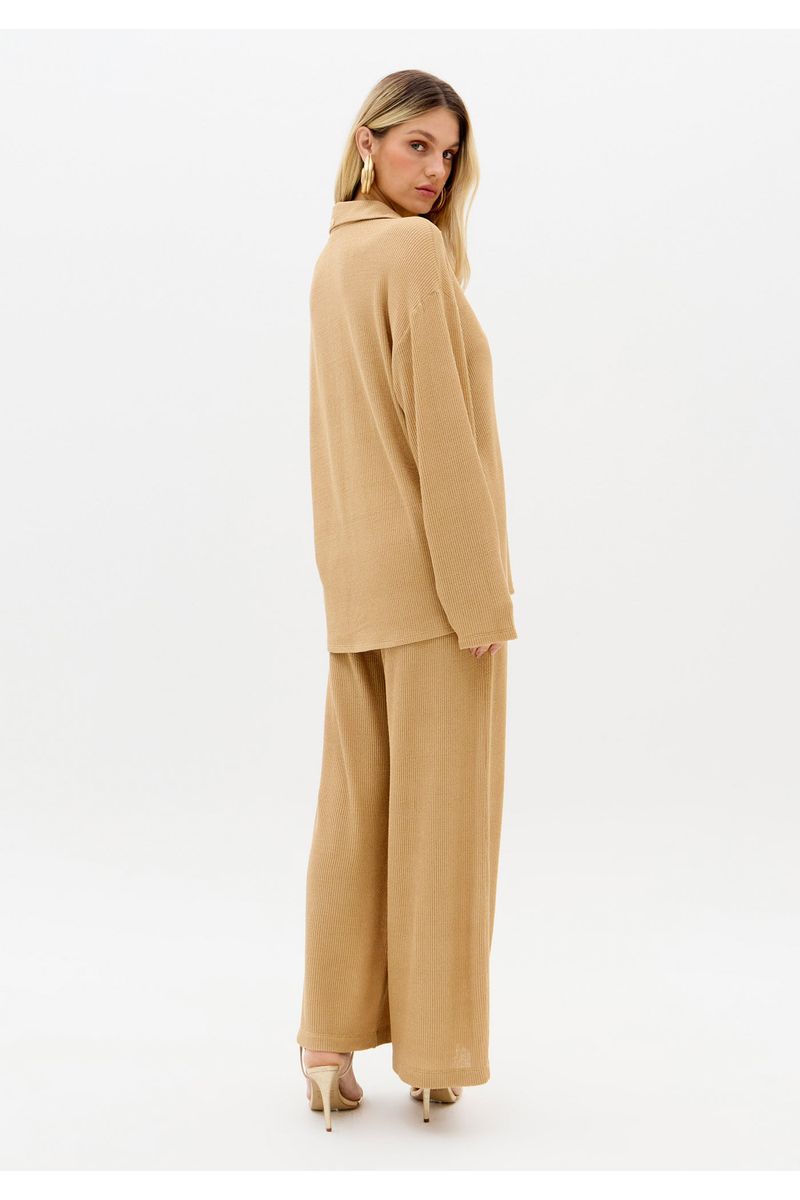Calça Wide Leg Cintura Alta Com Barbicachos