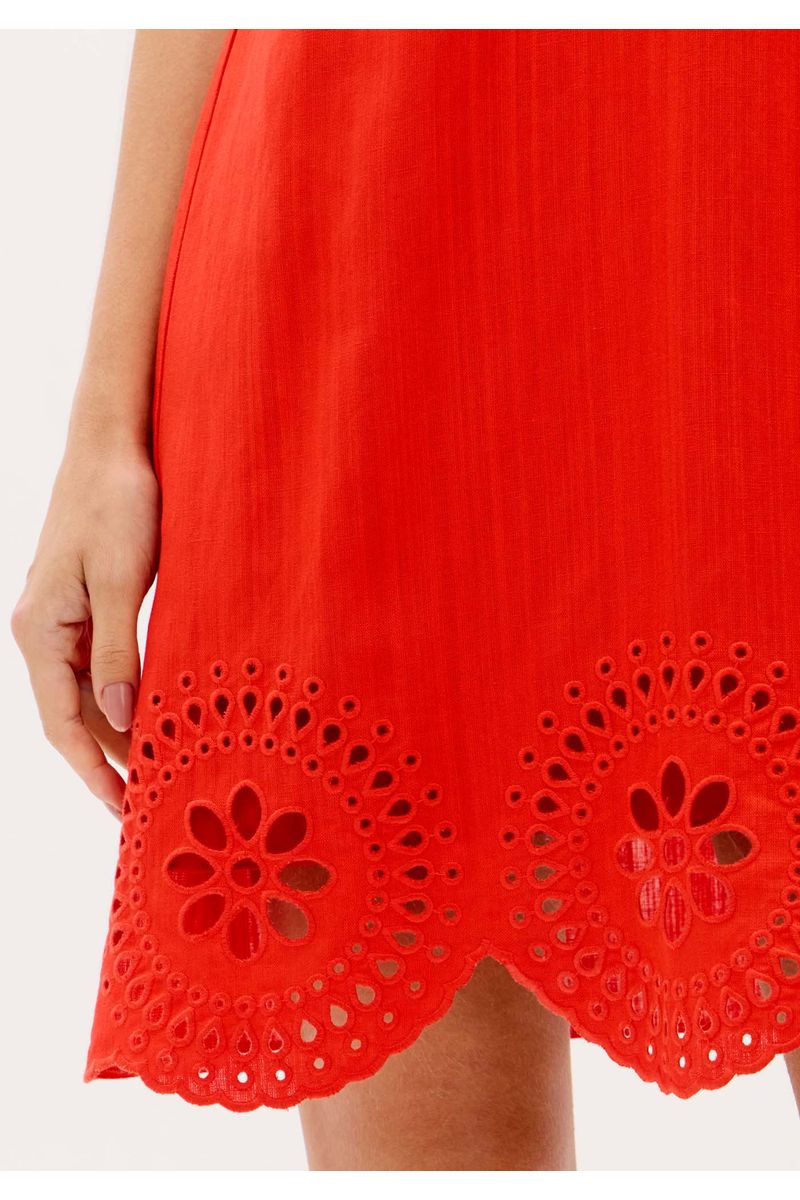 Vestido Curto Bordado Com Linho