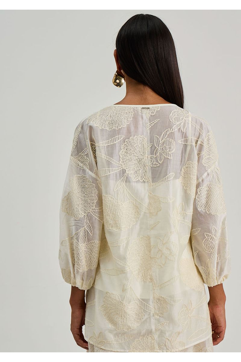 Blusa Iódice Solta Decote V Manga Longa Alongada Off White