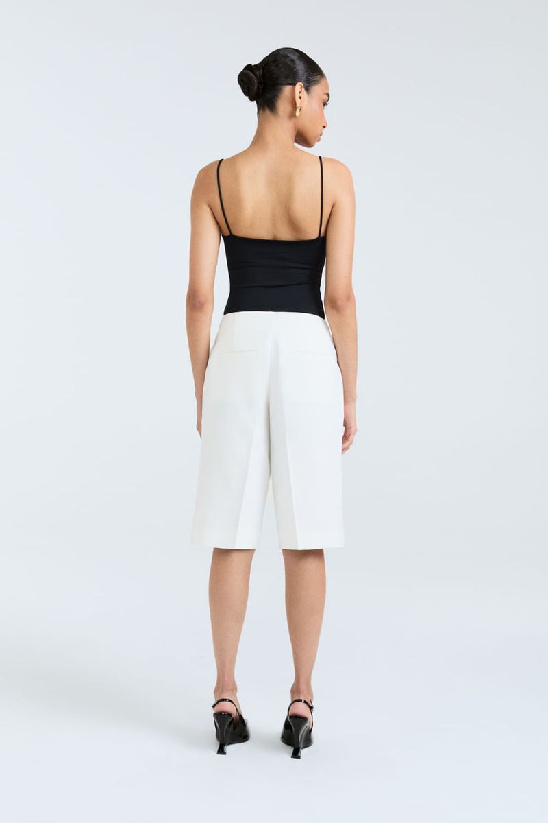Bermuda Laura