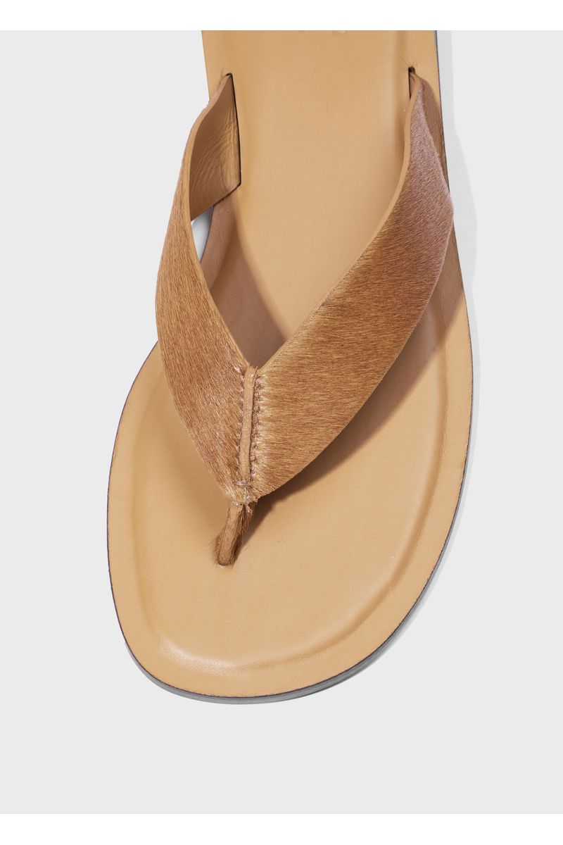 Chinelo flat pelo