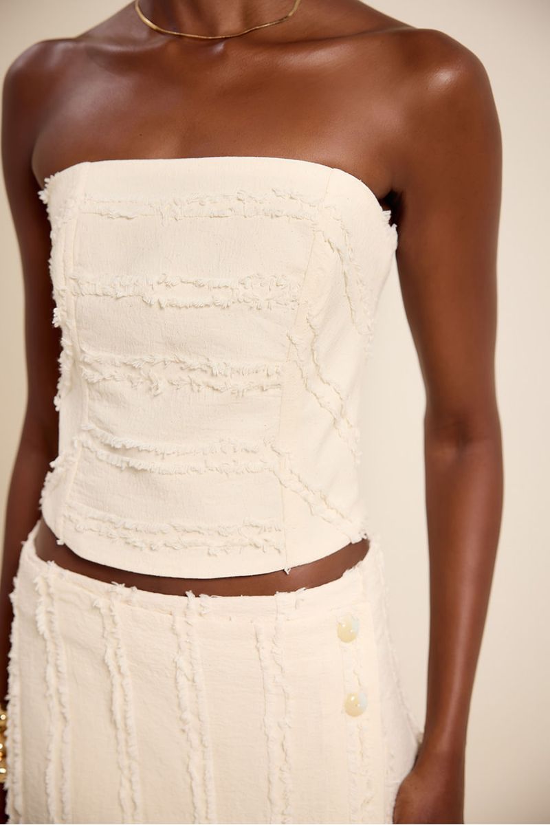 Blusa sem alça cotton franja  bege concha
