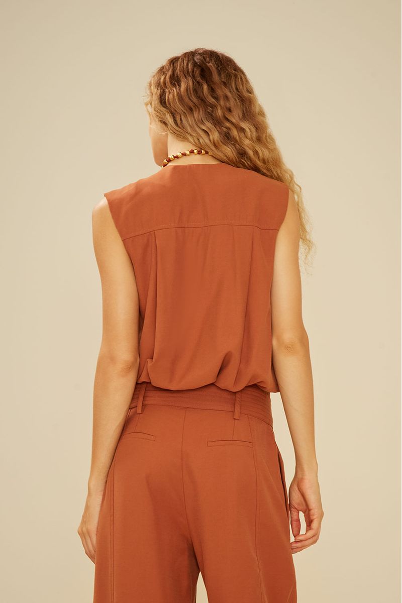 Blusa Bolsos - Marrom Suave