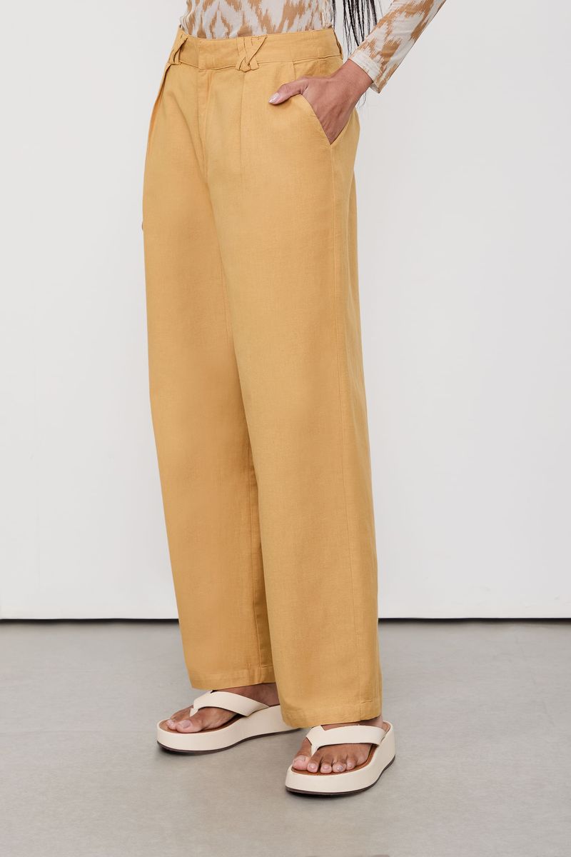 Calca Like Linen Com Pregas