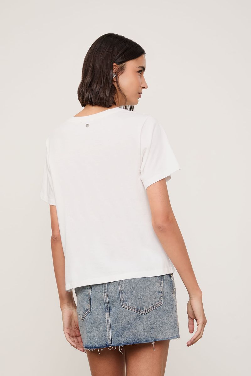 T-Shirt Logo Embossed