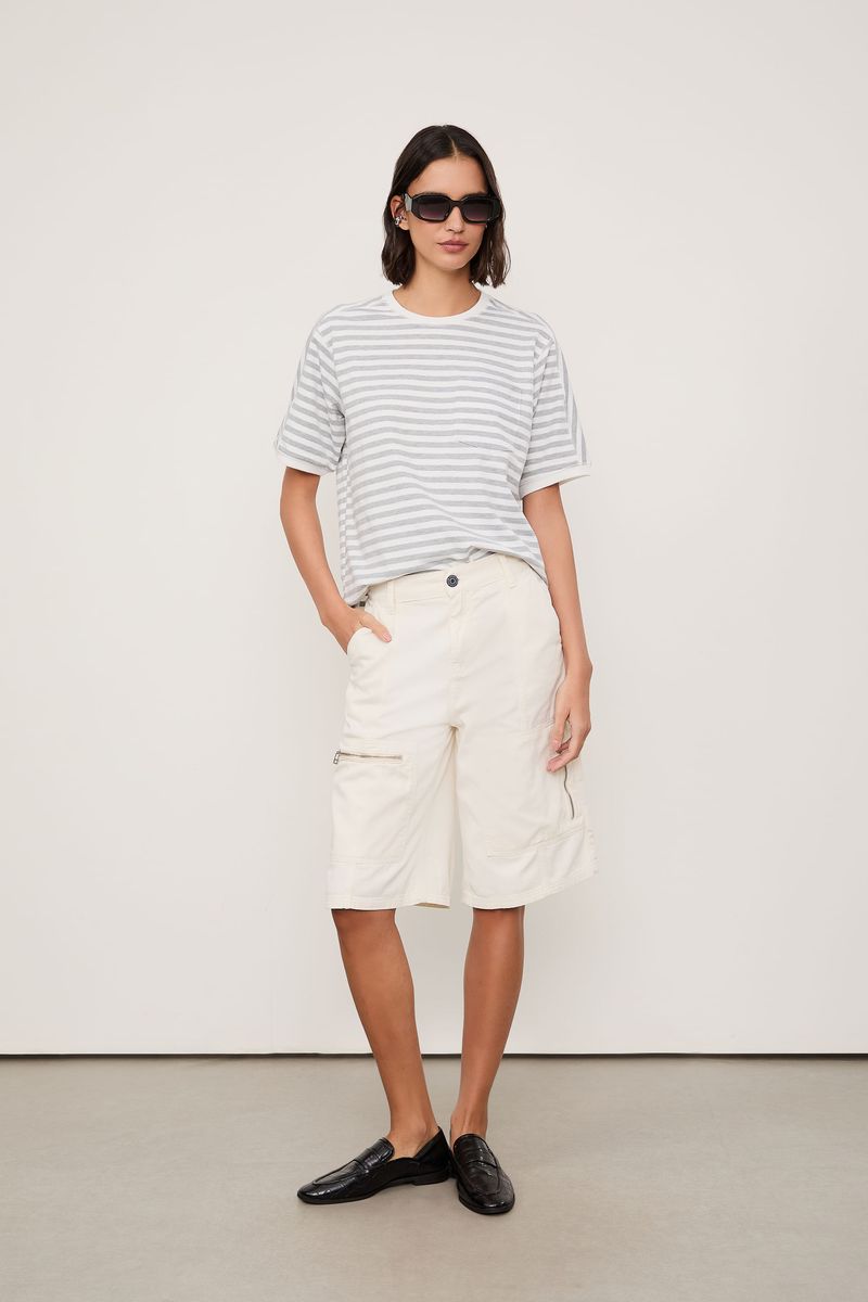 Camiseta De Malha Com Bolso Bordado