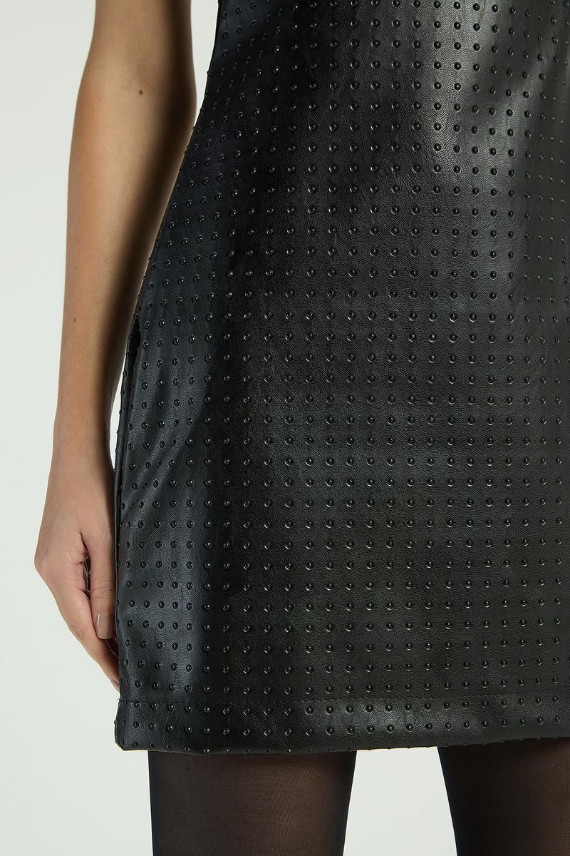 VESTIDO COM RECORTES - PRETO