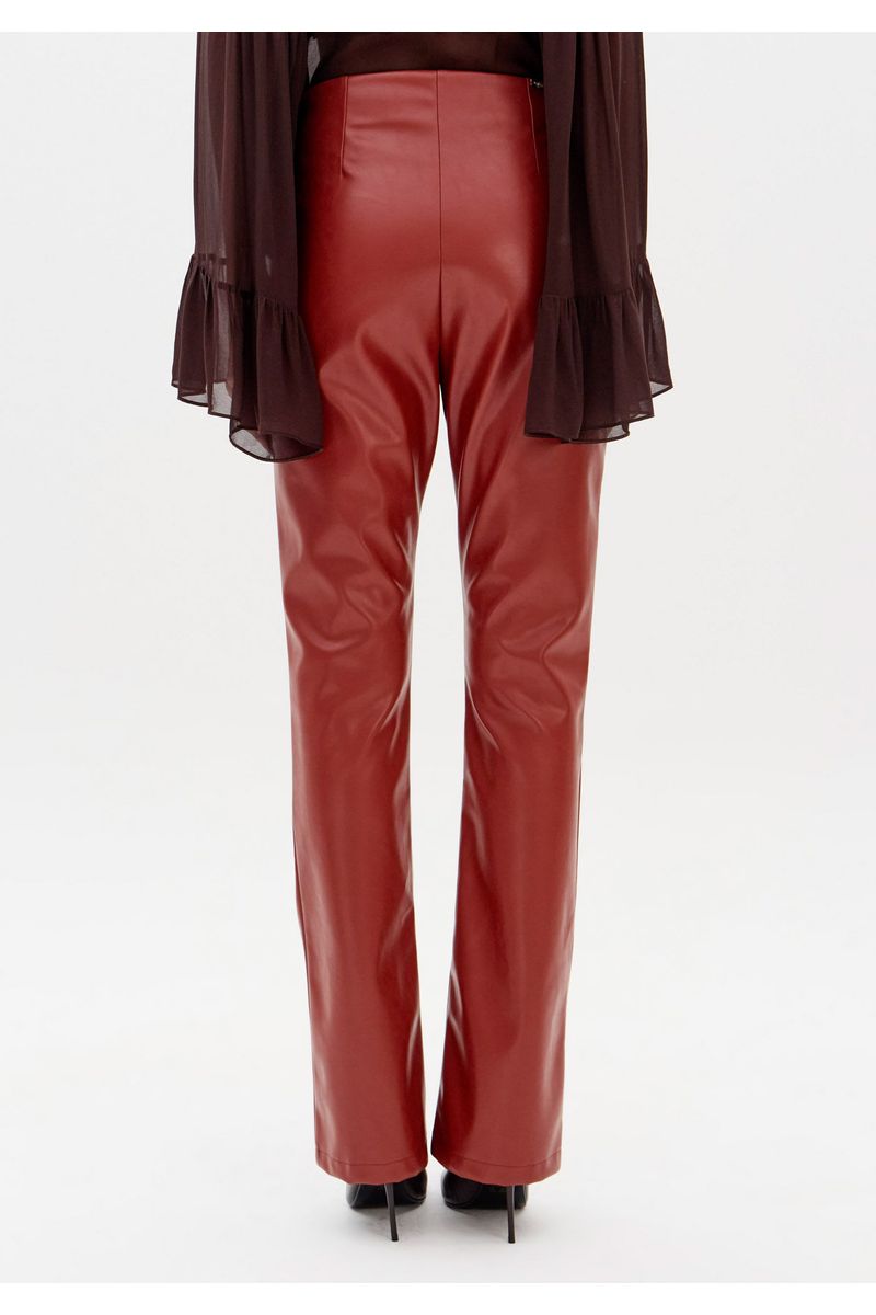 Calça Boot Cut Com Cintura Alta