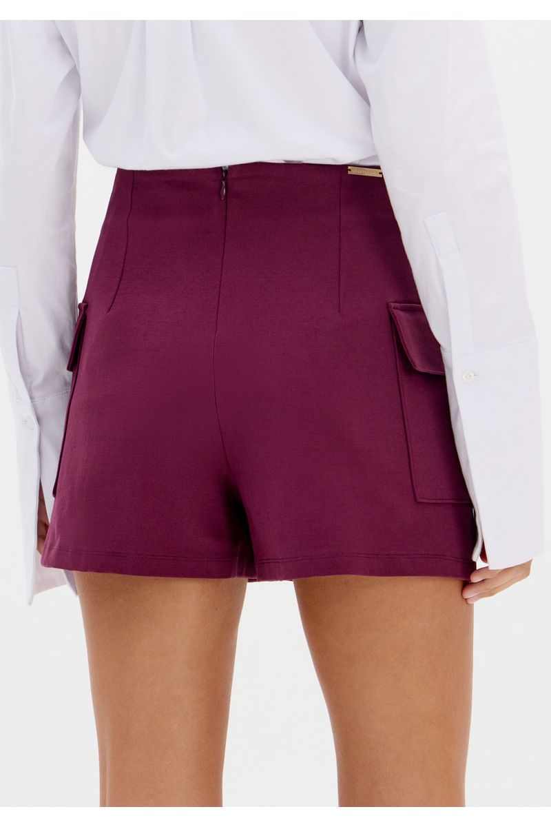 Short Saia Com Cintura Média