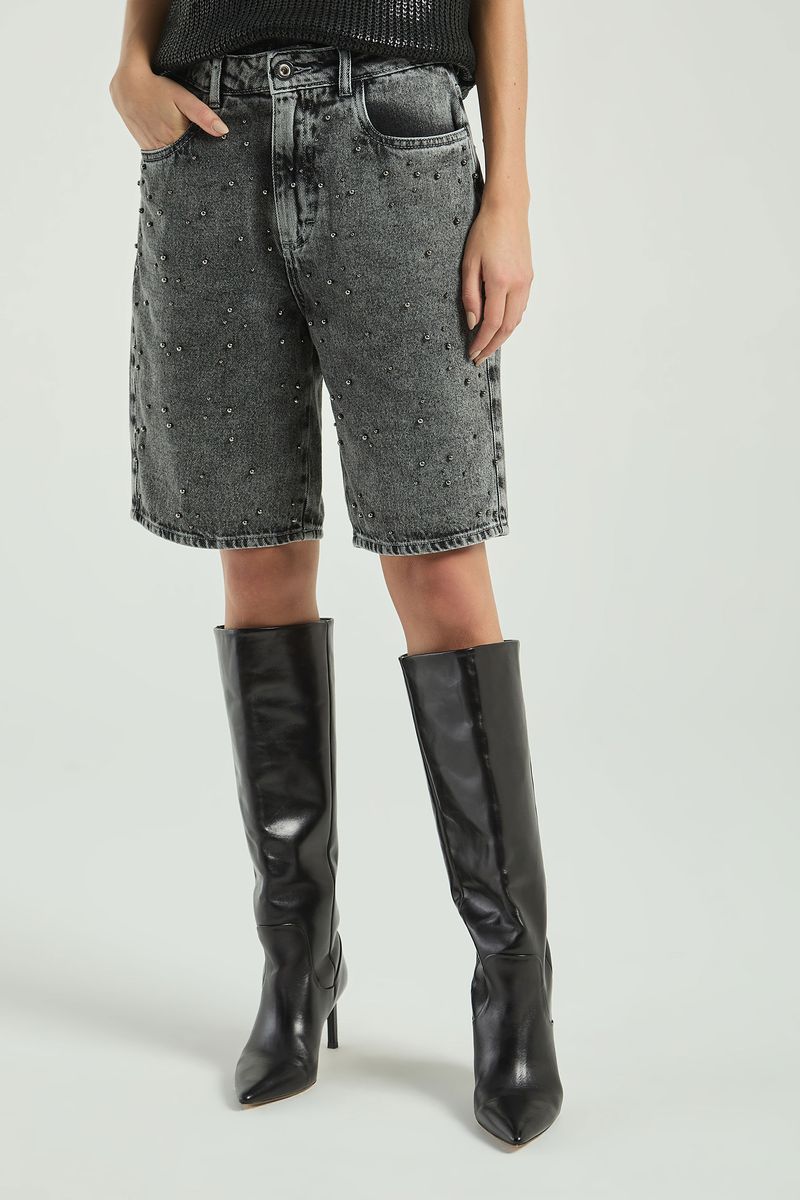 BERMUDA BLACK JEANS COM BORDADO-BLACK JEANS