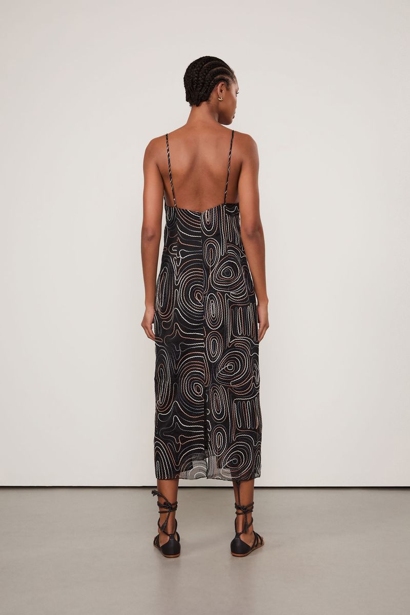 Vestido De Georgette Midi Bordado Com Bojo Preto