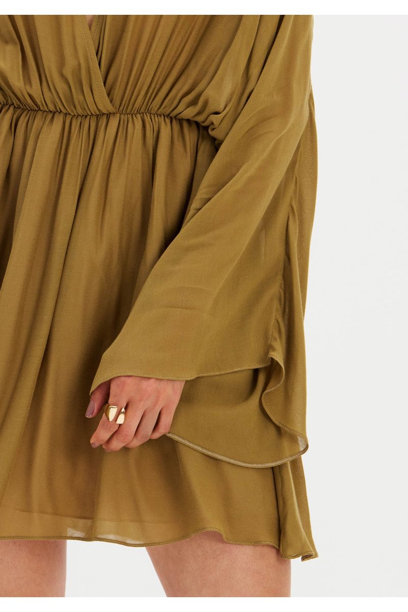 Vestido Curto Manga Fluida Em Viscose