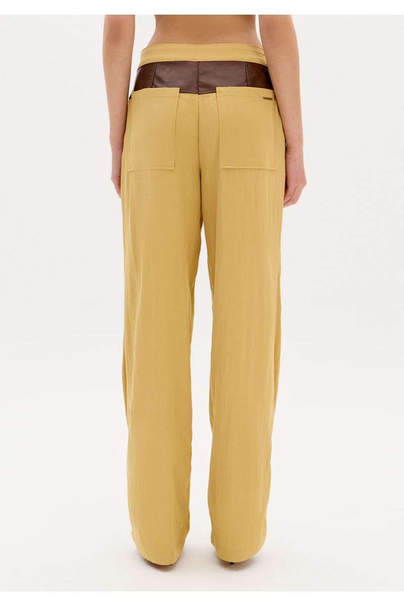 Calça Wide Leg Cintura Média Bicolor