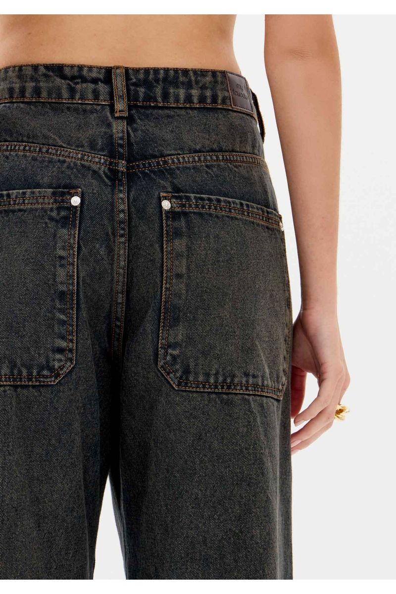 Calça Jeans Baggy Cintura Média com Bolsos