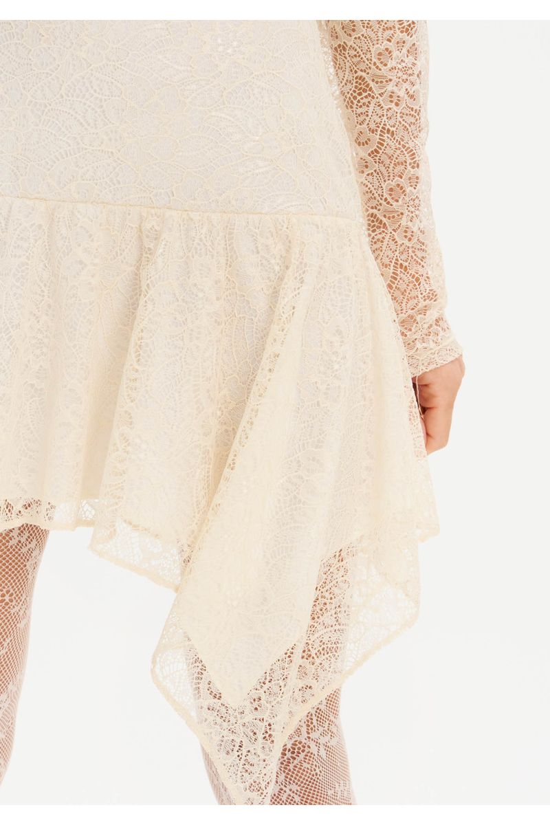 Vestido Curto De Renda Com Top