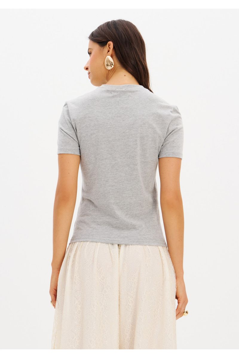 T-Shirt Baby Look Com Bordado