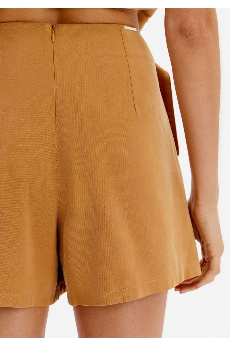 Short Alfaiataria Com Fivelas