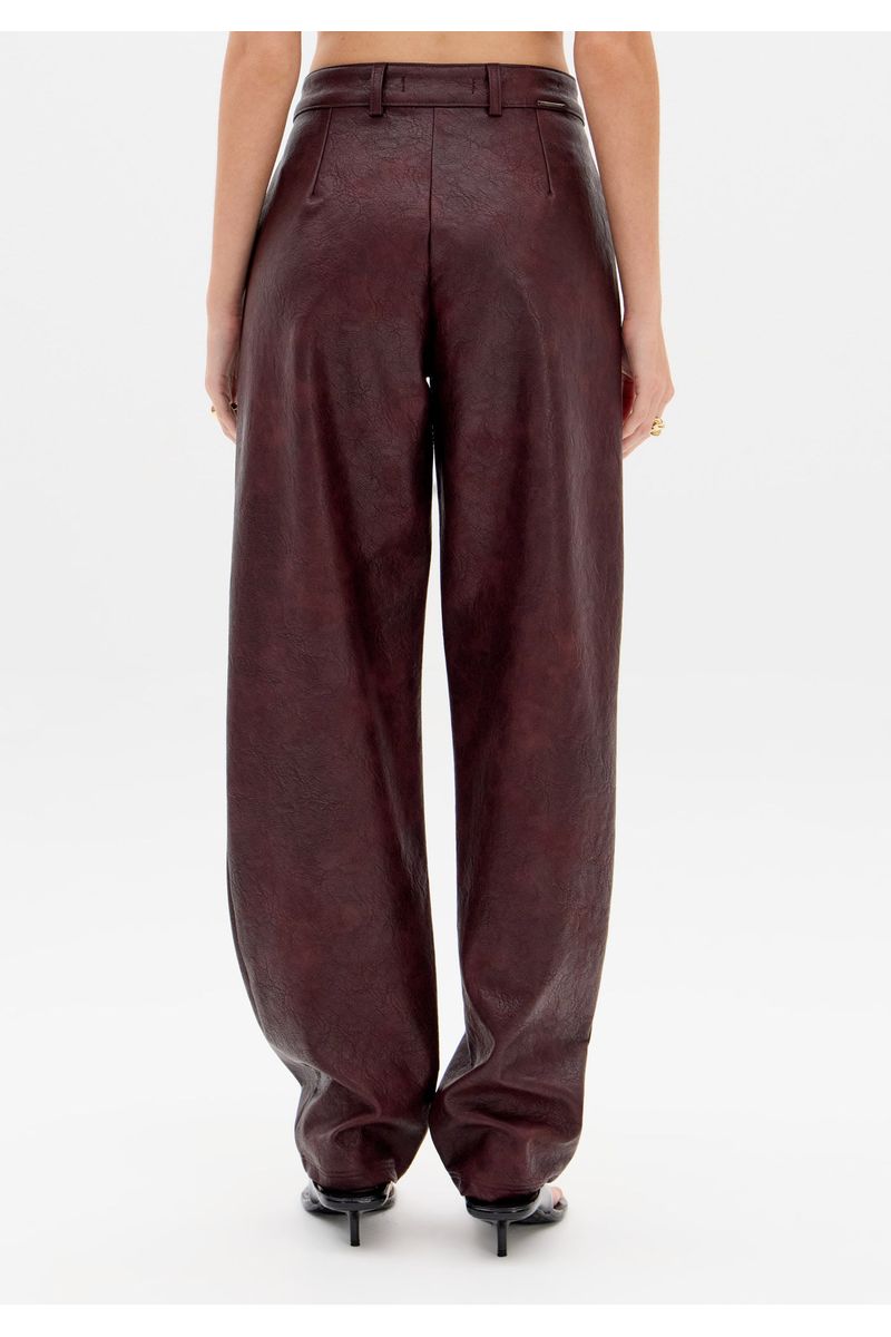 Calça Barrel Cintura Média Com Recortes