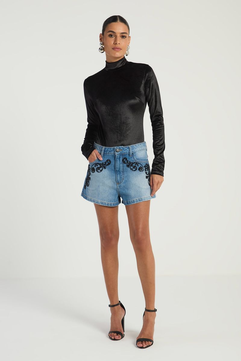 SHORT JEANS BORDADO LATERAL-JEANS MEDIO