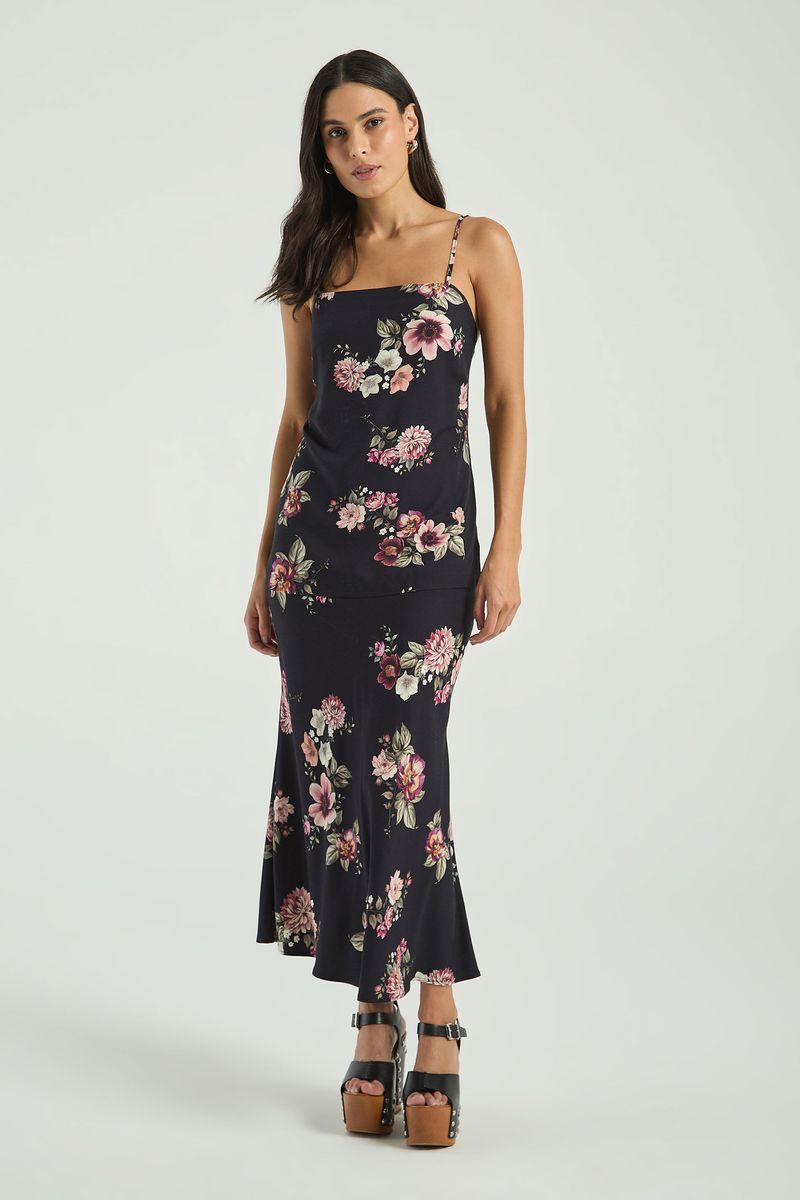 CAMISETA ESTAMPADA COM DECOTE RETO-EST FLORAL BOHO