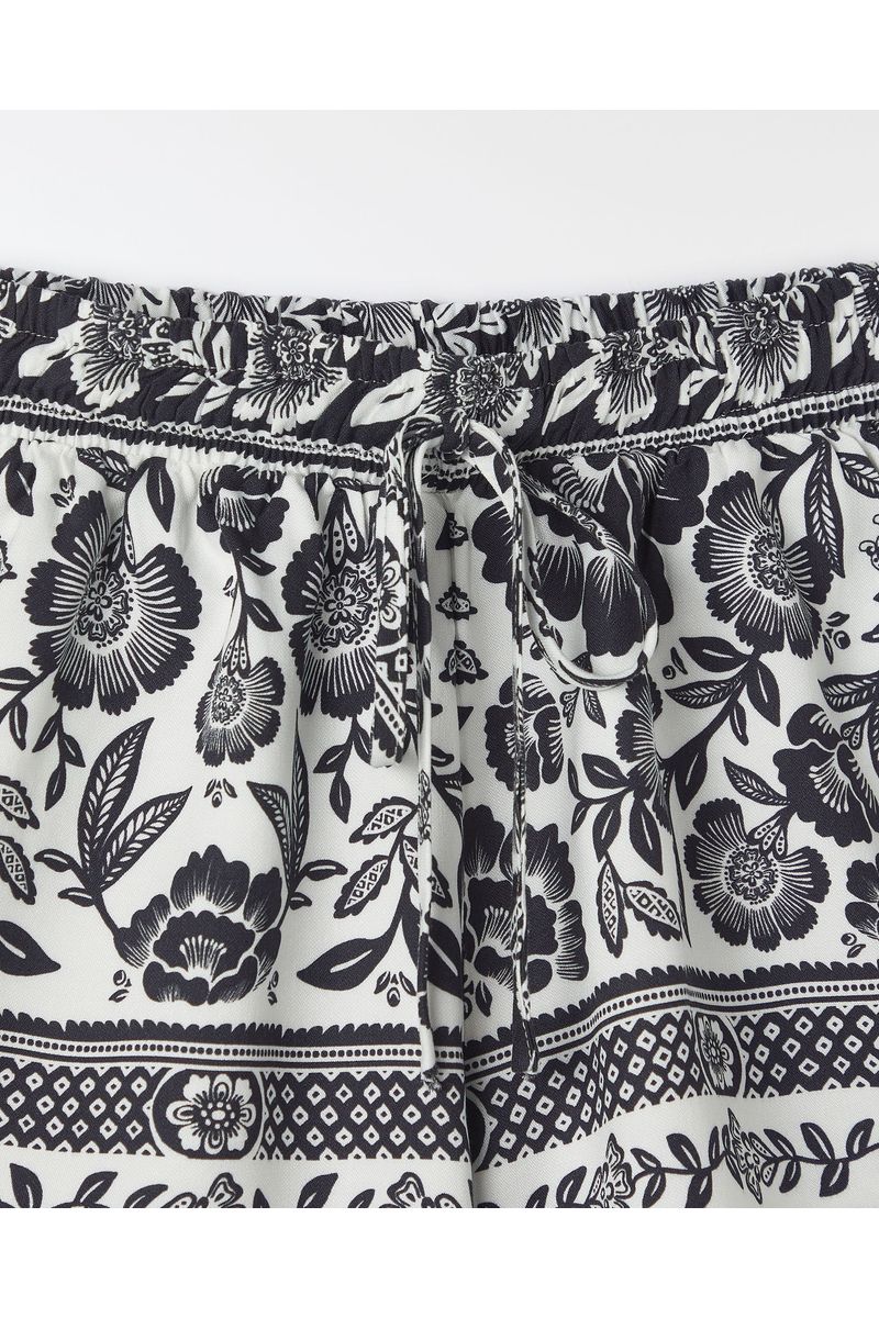 Short Jardim Romance e