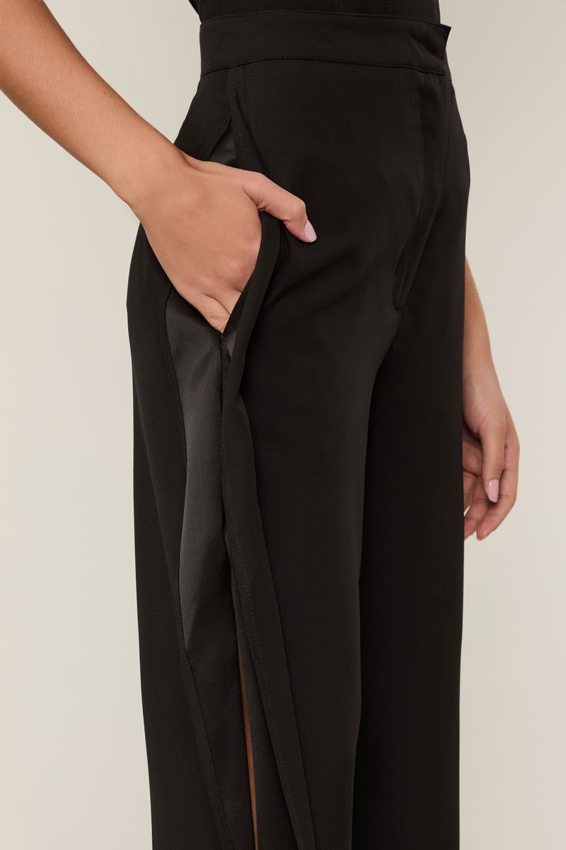Calça De Crepe Preto
